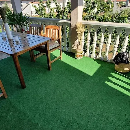 Three Bedroom Between Trogir And Split Appartement