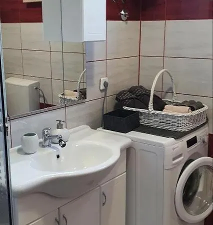 Three Bedroom Between Trogir And Split Appartement *