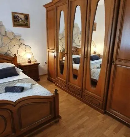 Three Bedroom Between Trogir And Split * Kaštela