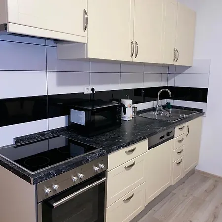 Three Bedroom Between Trogir And Split Kaštela